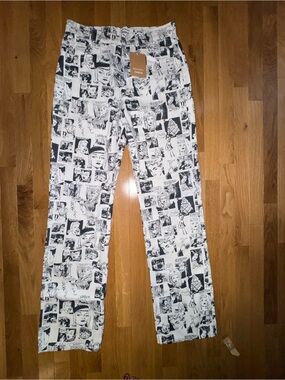 NWT! Reformation Comic Newsprint High Rise Straight Long Jeans - Size 29. Rare.